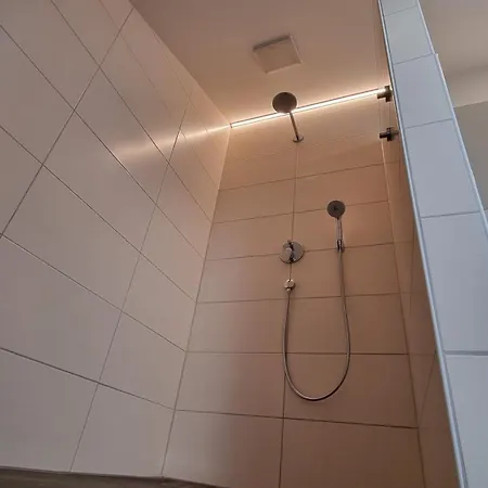 Bonita Del Kaiserstuhl * ساسباخ آم كايزرشتول