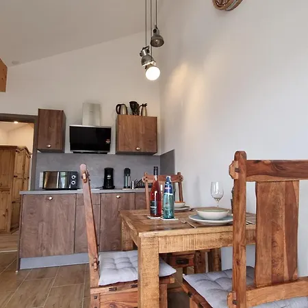 Bonita Del Kaiserstuhl * ساسباخ آم كايزرشتول