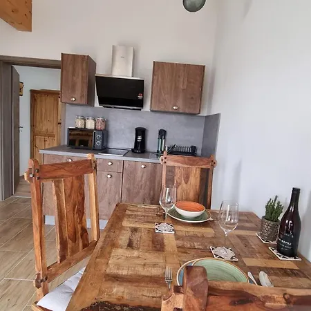 Bonita Del Kaiserstuhl ساسباخ آم كايزرشتول