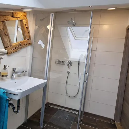 Bonita Del Kaiserstuhl * ساسباخ آم كايزرشتول